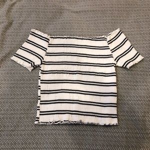 🔵 $7 ROMWE Off The Shoulder Shirt